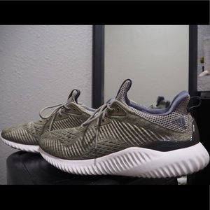 MEN’S ADIDAS ALPHABOUNCE - SIZE 11